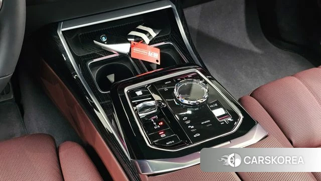 BMW 7 Series (G70) id 4279824 из Кореи 31