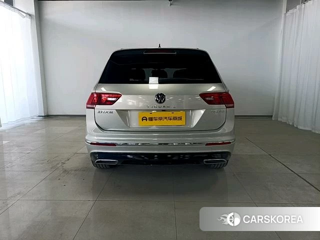Volkswagen Tiguan L id 4314213 из Китая 18