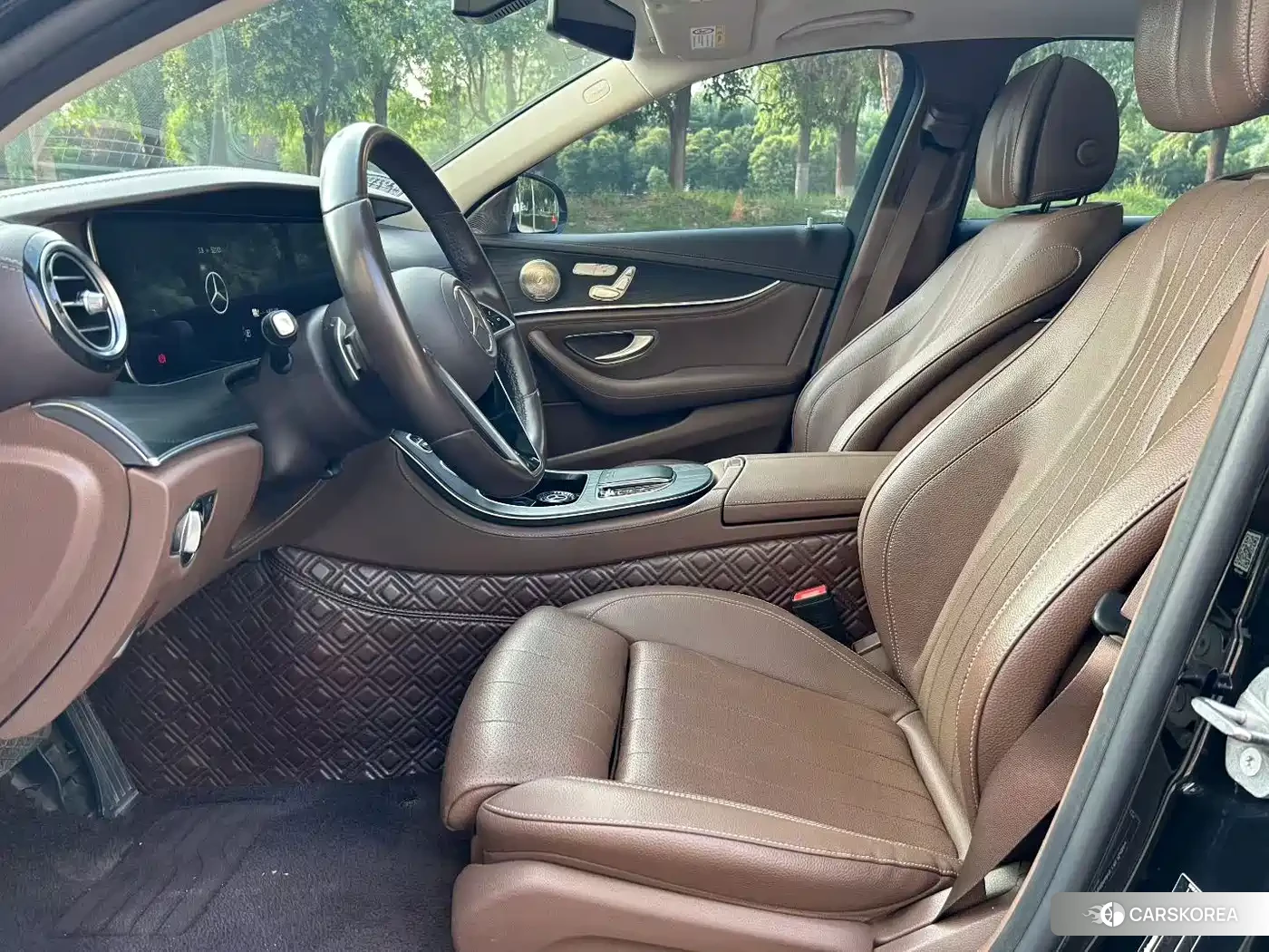 Mercedes-Benz E-Class id 4669462 из Китая 8