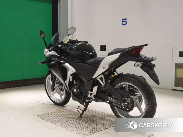 Проданный Honda CBR250R ABS id 4347919 из Японии, фото 8