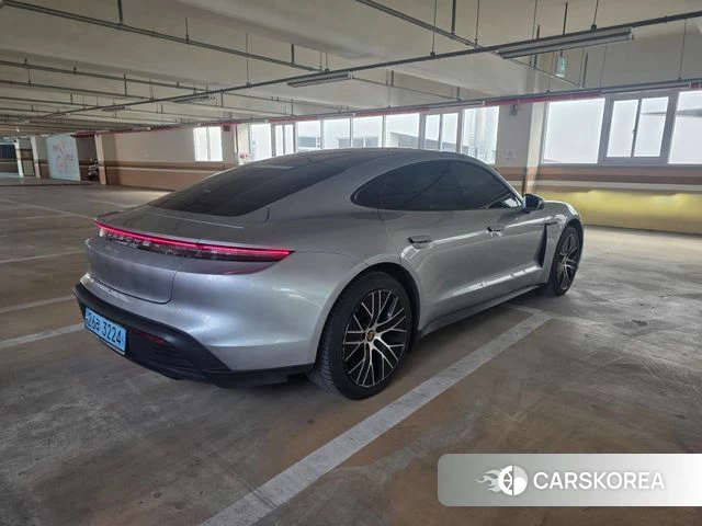 Porsche Taycan id 4395720 из Кореи 11