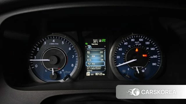 Toyota Sienna id 4722713 из Кореи 28