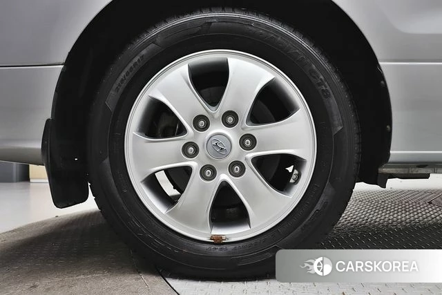 Hyundai The New Grand Starex id 4251012 из Кореи 18