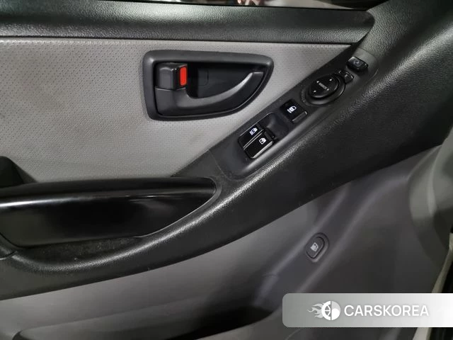 Hyundai The New Grand Starex id 4581601 из Кореи 15