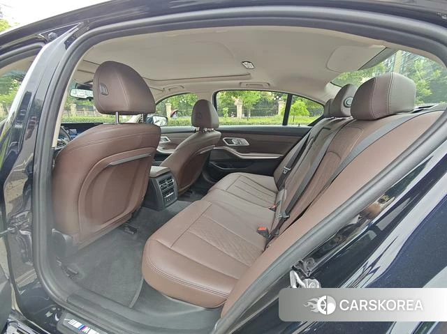BMW 3 series id 4255984 из Китая 16