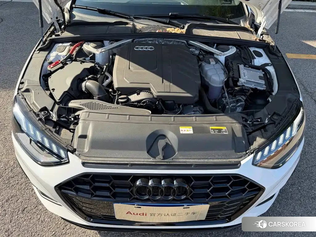 Audi A4L id 4617064 из Китая 11
