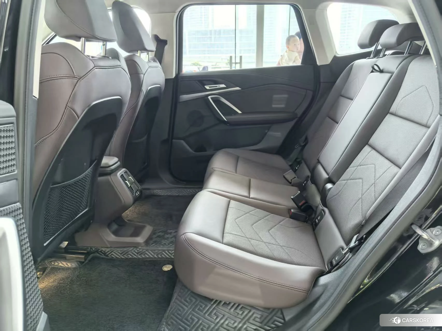 BMW iX1 id 4452786 из Китая 14
