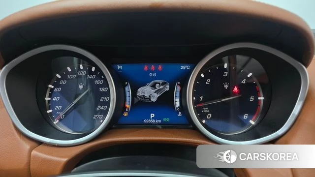 Maserati Ghibli id 4708951 из Кореи 18