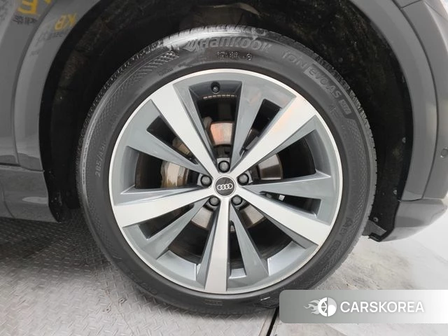 Audi Q8 (4M) id 4774898 из Кореи 18