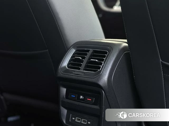 Volkswagen Tiguan L id 4277816 из Китая 29