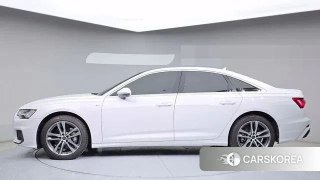 Audi A6 (C8) id 3415582 из Кореи 8