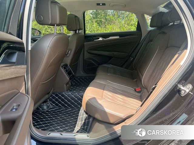 Volkswagen Passat id 4211055 из Китая 12