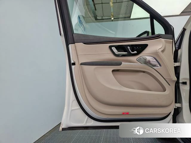 Mercedes-Benz EQS SUV id 4220565 из Китая 19