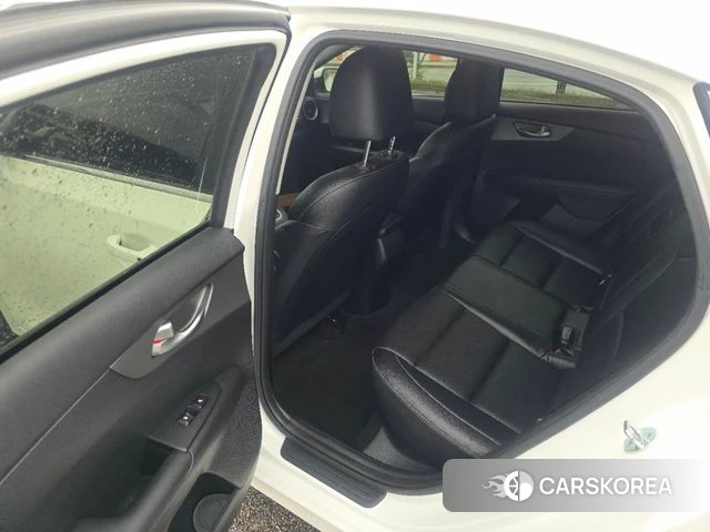 Kia Come New K3 id 4769707 из Кореи 18