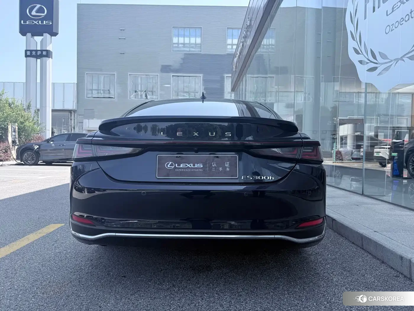 Lexus ES id 4622472 из Китая 14
