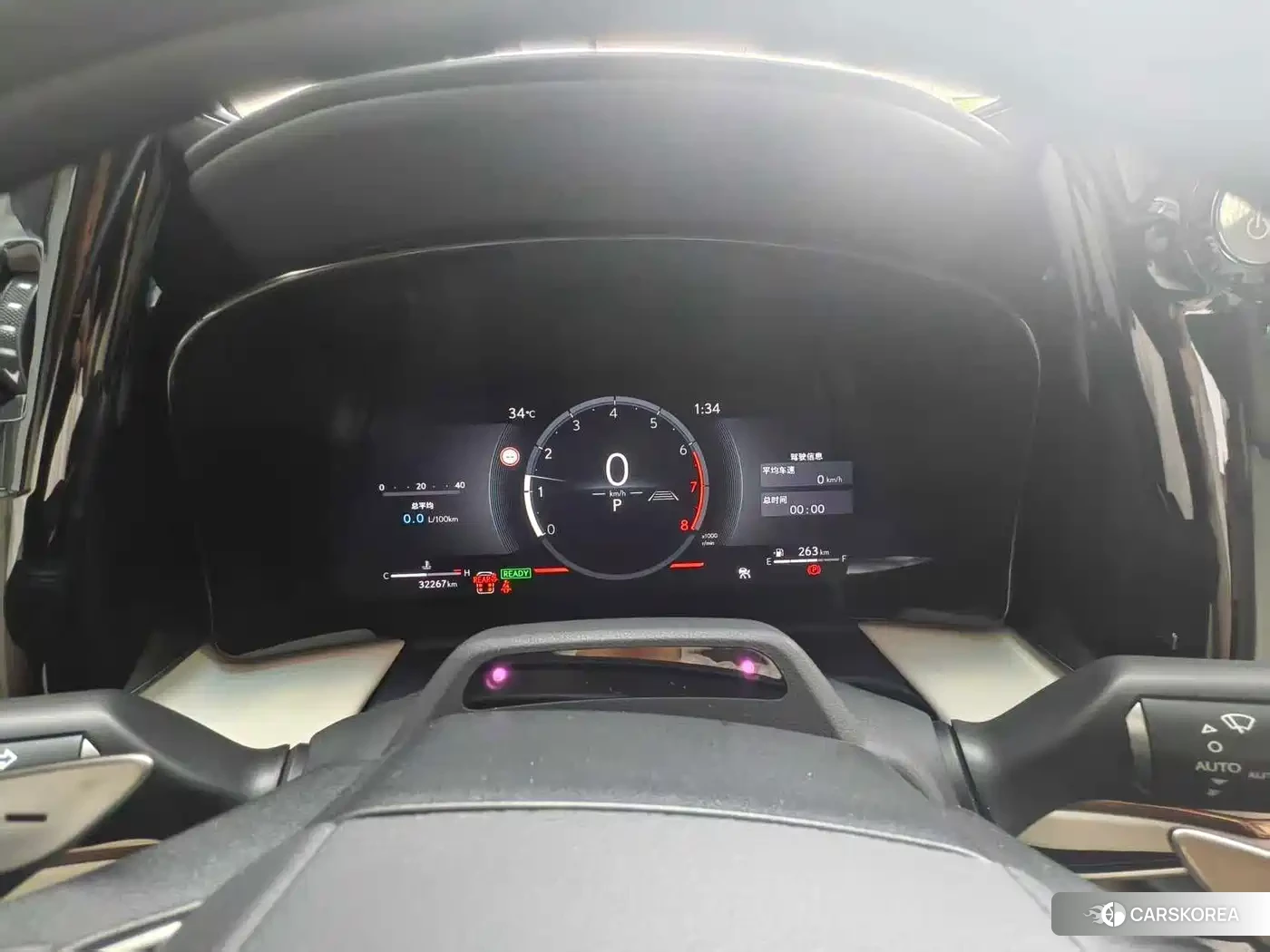 Lexus LM id 4664429 из Китая 21