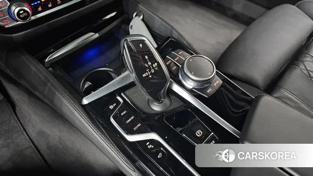 BMW 5 Series (G30) id 3044227 из Кореи 18