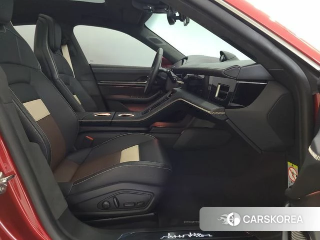 Porsche Taycan id 4681362 из Кореи 17