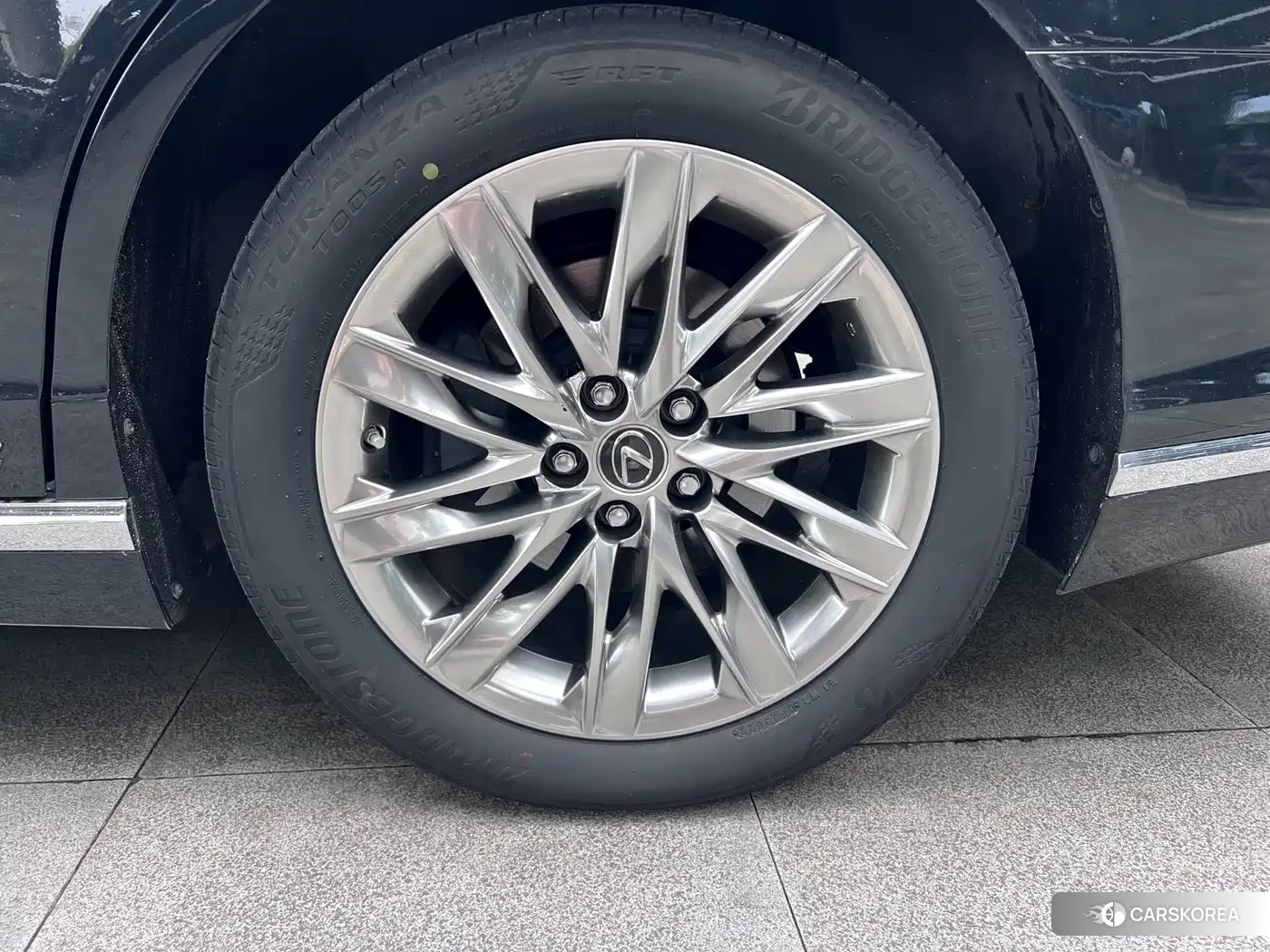 Lexus LS id 4654471 из Китая 9