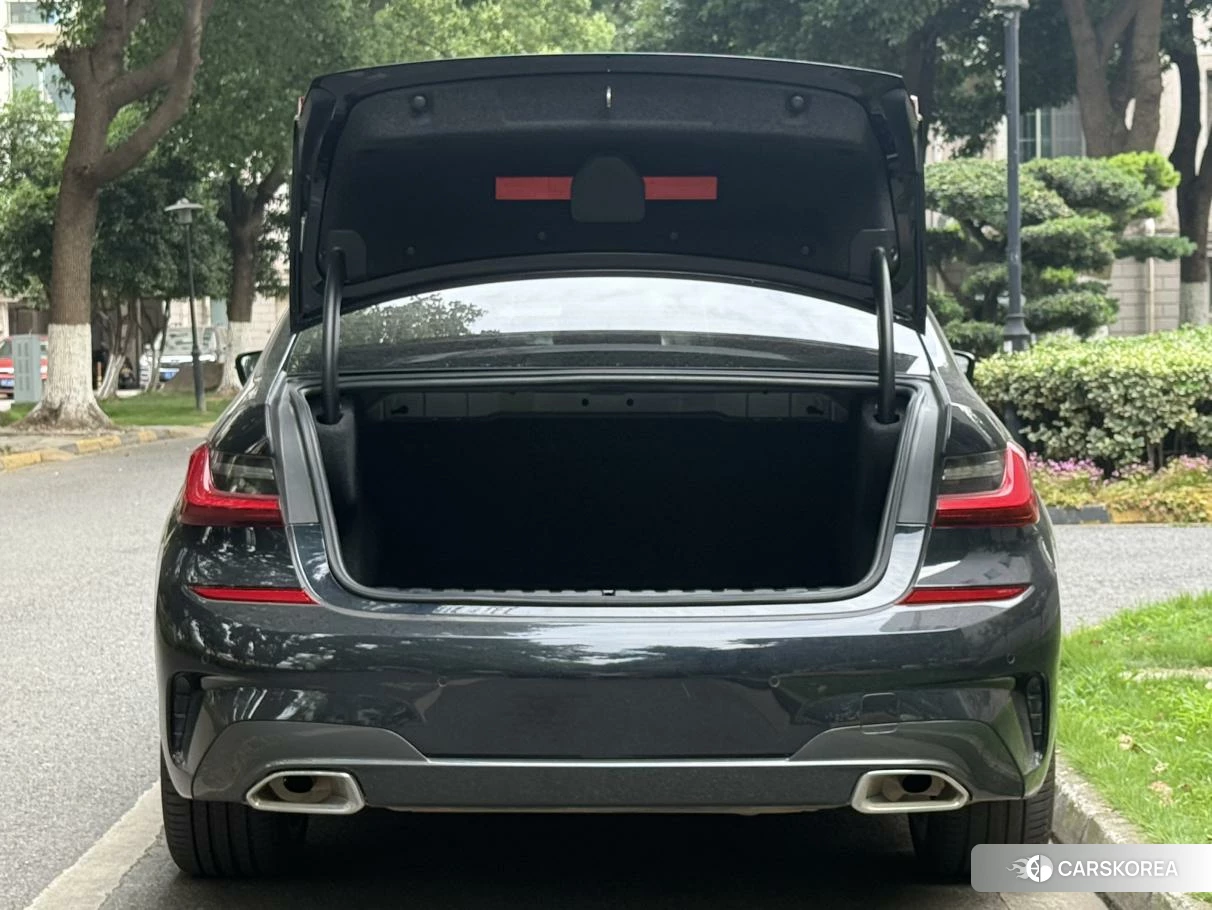 BMW 3 series id 4452284 из Китая 31