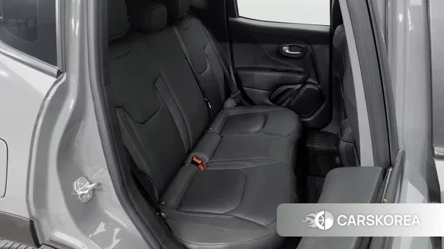 Jeep Renegade id 3705884 из Кореи 18