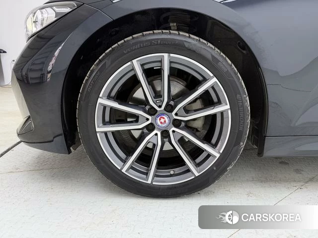 BMW 3 series id 4335779 из Китая 16