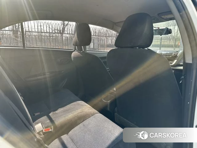 Toyota YARIS L to enjoy id 4182582 из Китая 8