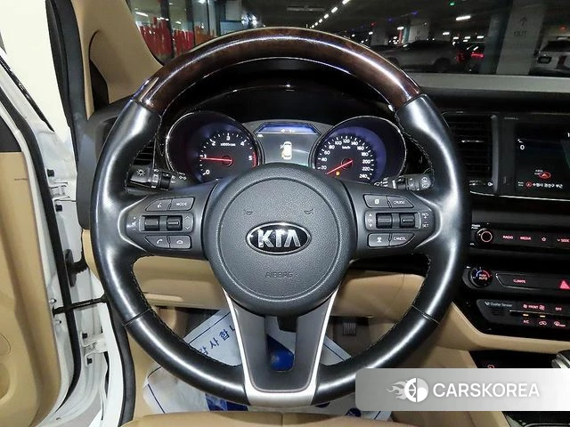 Kia The New Carnival id 4672329 из Кореи 18