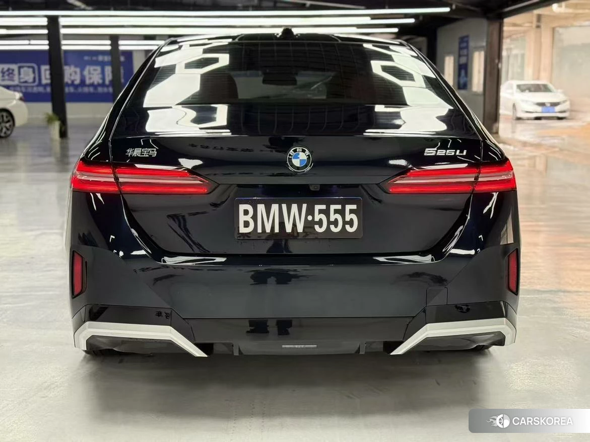 BMW 5 series id 4492663 из Китая 8