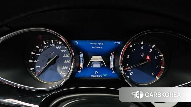 Maserati Quattroporte id 4430291 из Кореи 32
