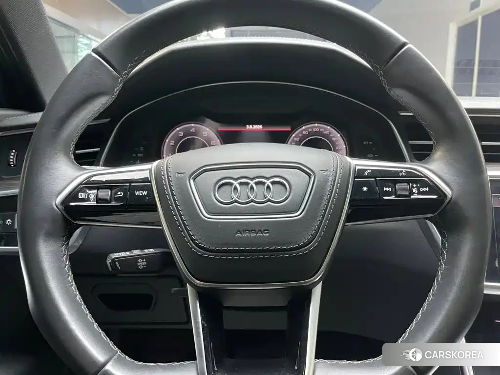 Audi A6L id 4679616 из Китая 28