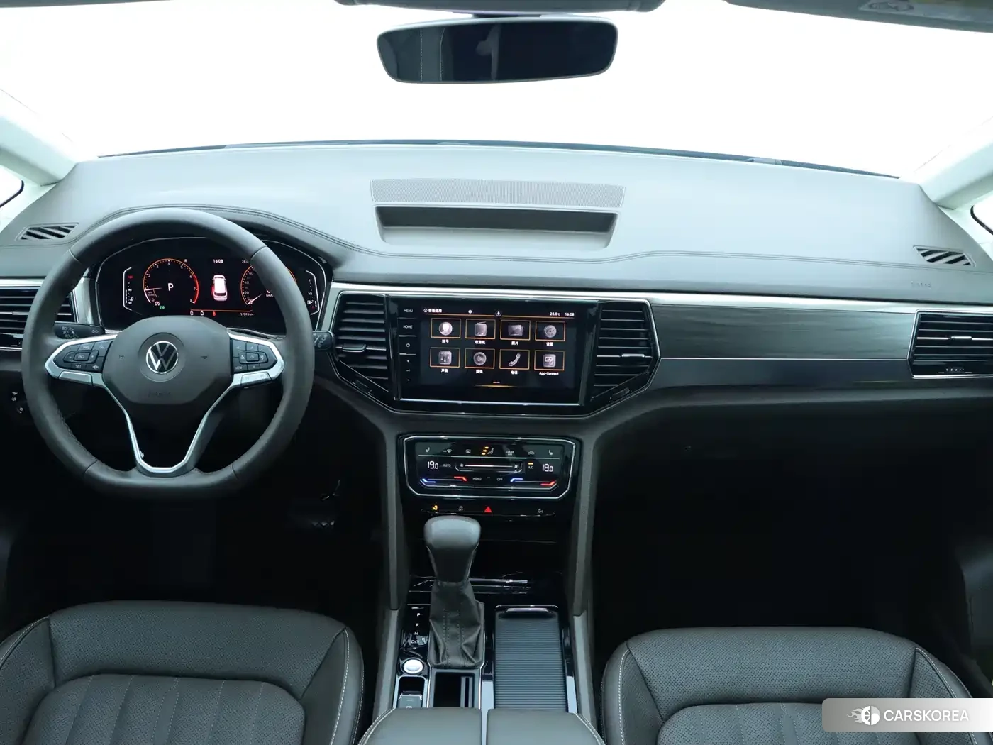 Volkswagen Viloran id 4606976 из Китая 25