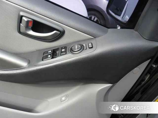 Hyundai The New Grand Starex id 4684571 из Кореи 9