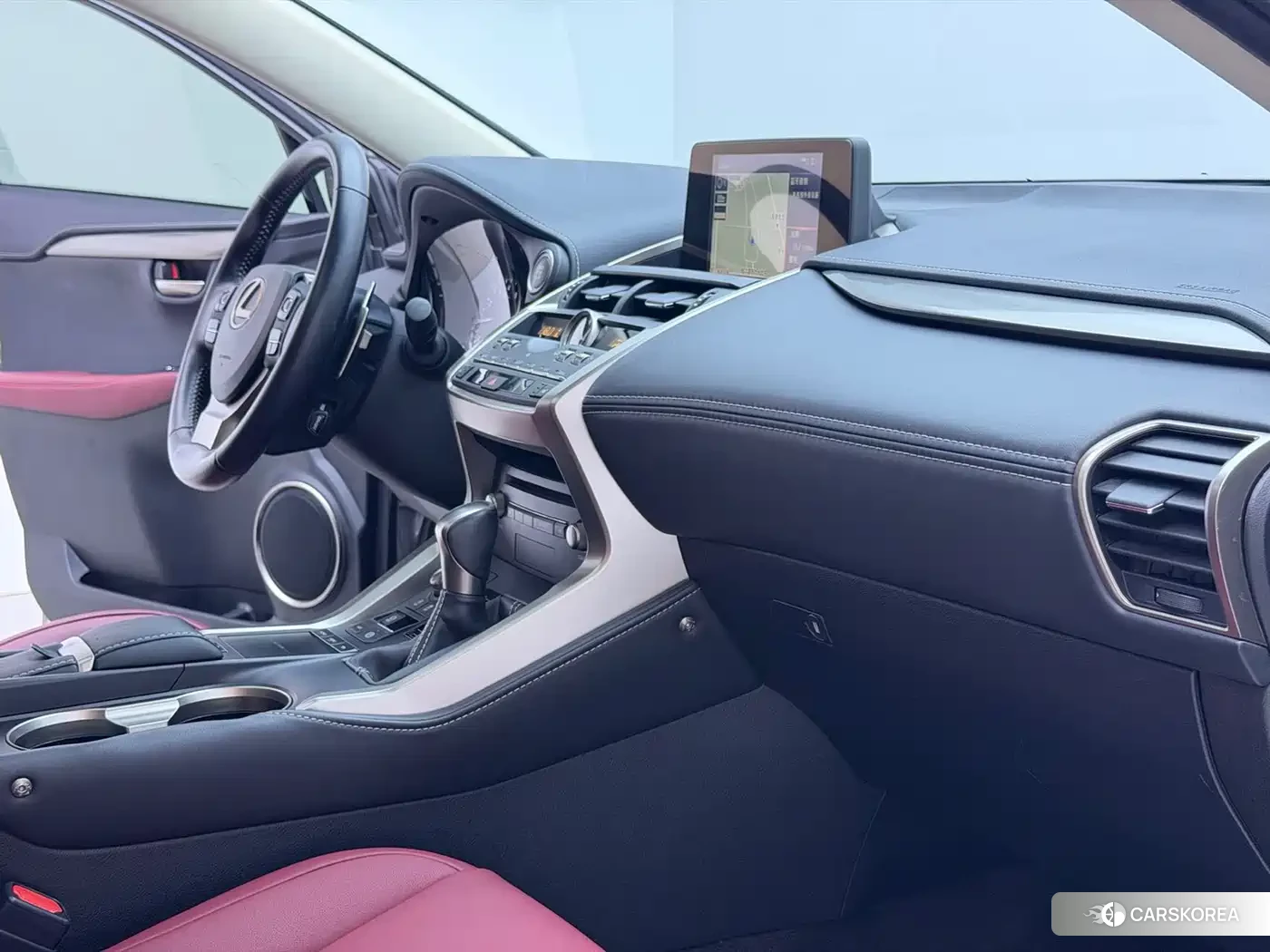 Lexus NX id 4548295 из Китая 21