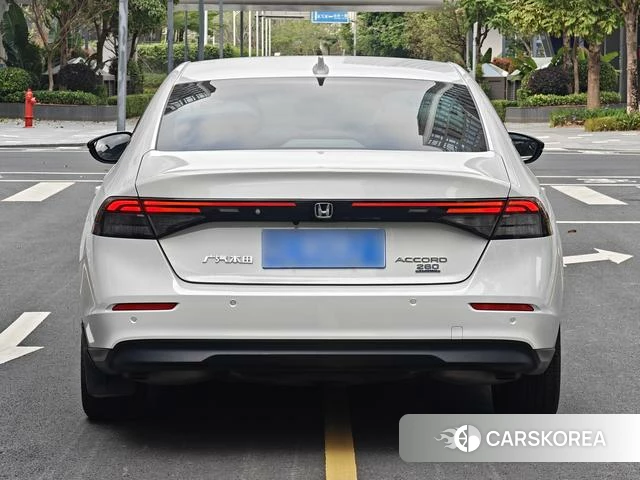 Honda Accord id 4301117 из Китая 9