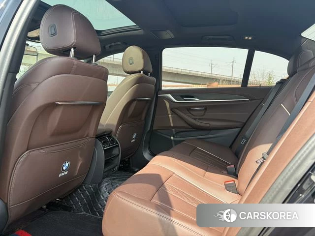 BMW 5 series PHEV id 4209943 из Китая 13