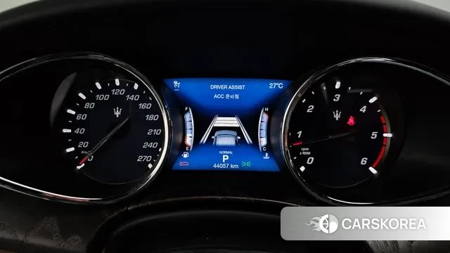 Maserati Quattroporte id 3018410 из Кореи 18