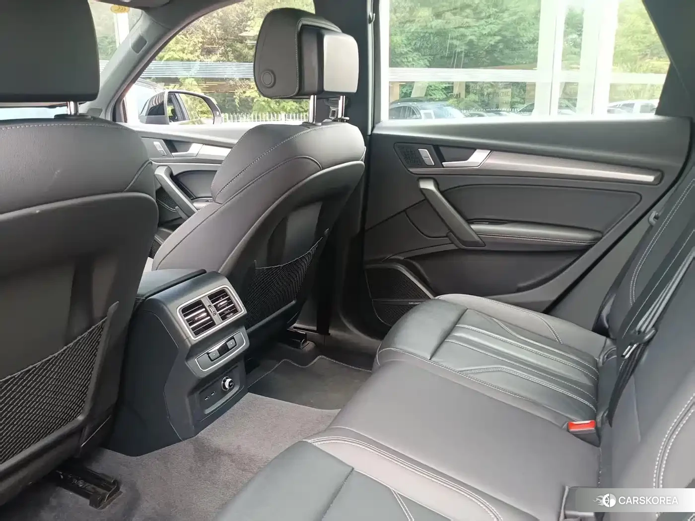 Audi Q5L id 4629656 из Китая 9