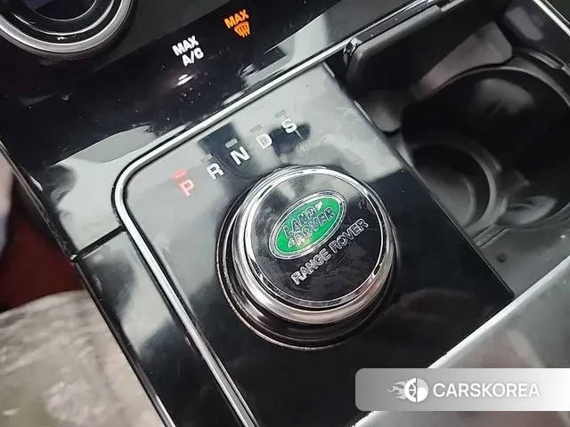 Land Rover Range Rover Velar id 3480289 из Кореи 16