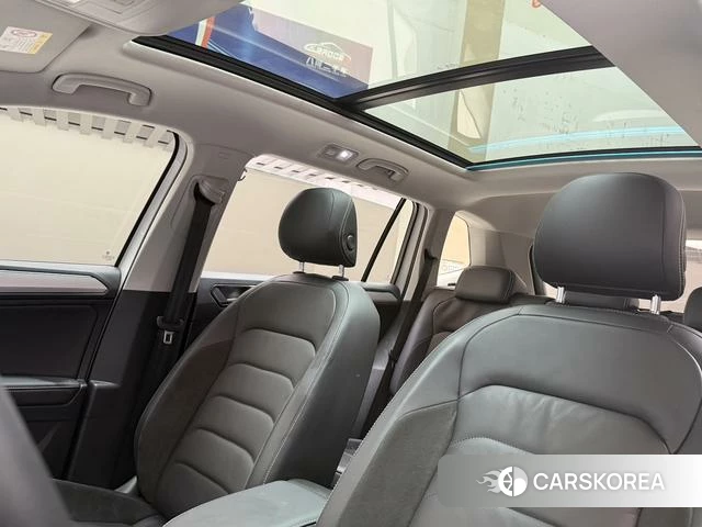 Volkswagen Tiguan L id 4365973 из Китая 16