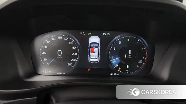 Volvo XC40 id 3406279 из Кореи 18