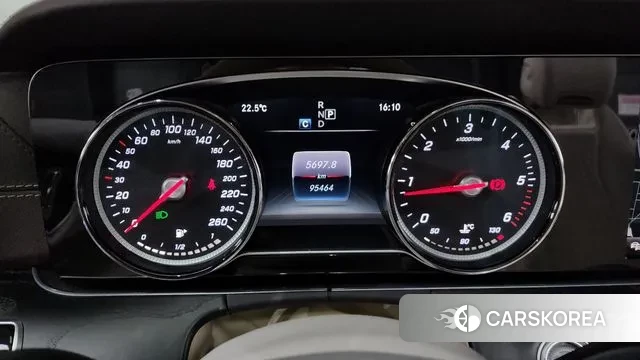 Mercedes-Benz E-Class W213 id 3270234 из Кореи 18