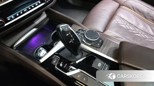 BMW 5 Series (G30) id 3616729 из Кореи 18