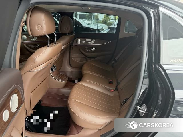Mercedes-Benz E-class id 4300908 из Китая 9
