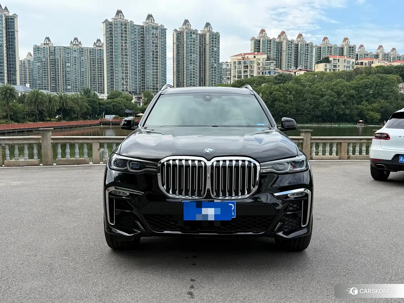 BMW X7 id 4674413 из Китая 8