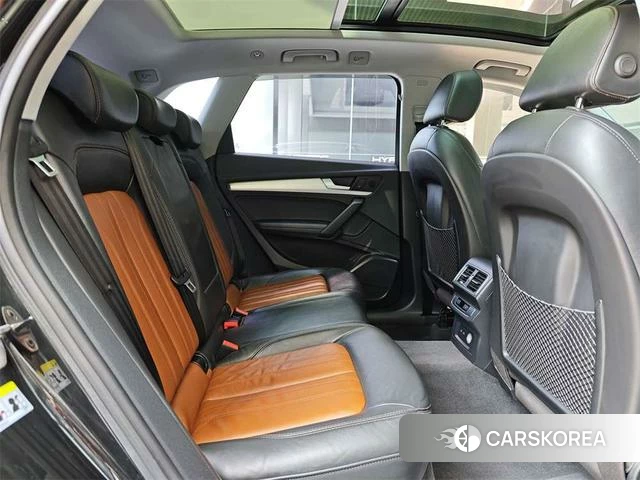 Audi Q5L id 3913693 из Китая 12