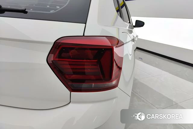Volkswagen Polo id 3913863 из Китая 15