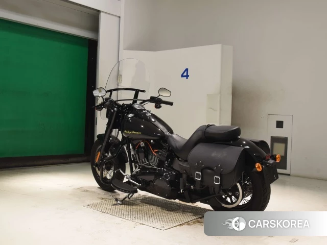 Harley-Davidson Softail Slim S FLSS1800 id 4270989 из Японии 8