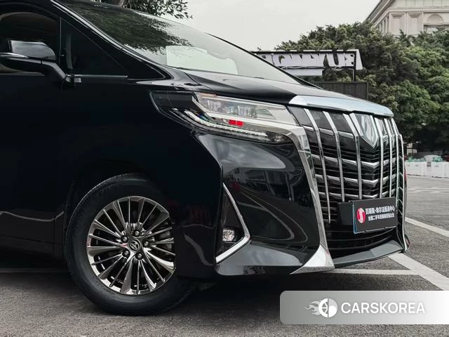 Toyota Elfa id 4290935 из Китая 12