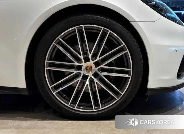 Porsche Panamera (971) id 3646672 из Кореи 18